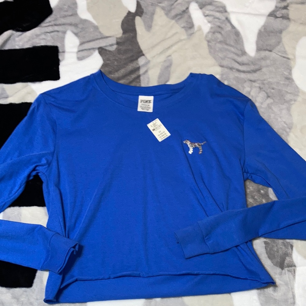 Vs pink long sleeve crop top